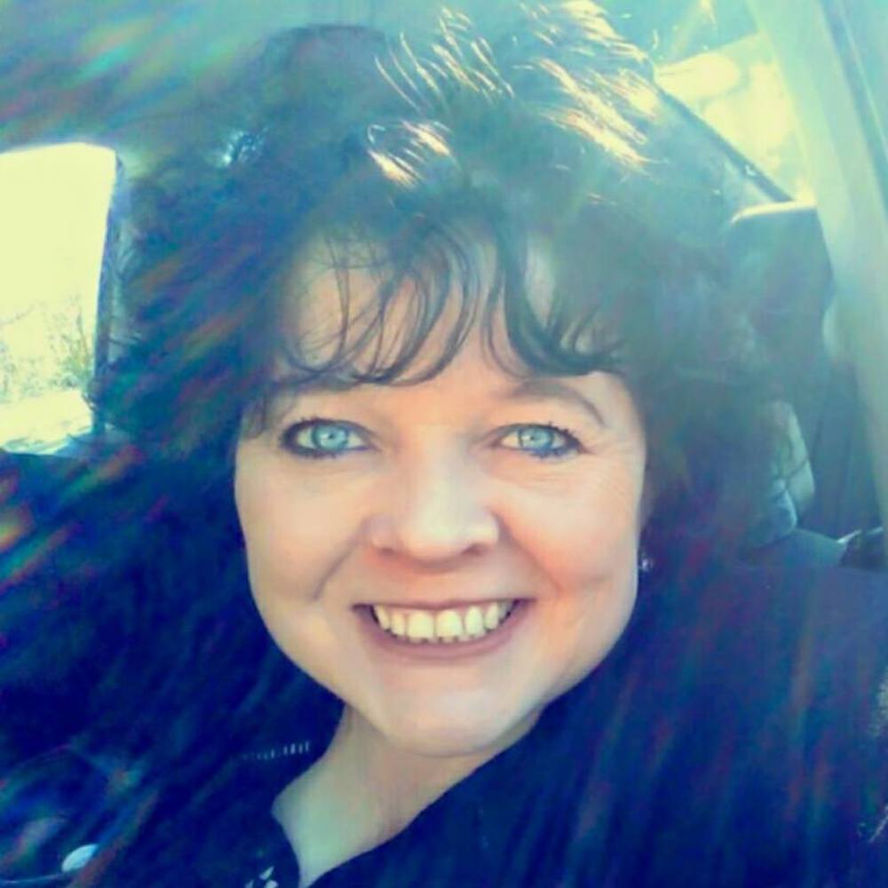 Meet your Posher, Elaine